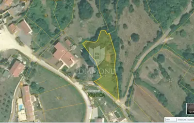 Building plot 1,420 m², Mutvoran - quiet location