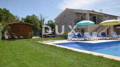 Haus zum Kauf in Poreč, 165 m²