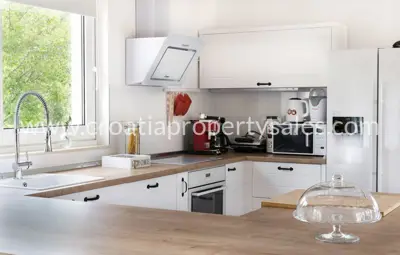 Kuća, Šibenik, 250 m², 950 000 € - 9