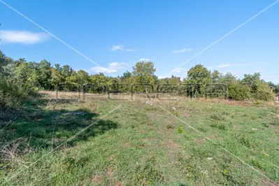 Građevinsko zemljište 862 m², Peruški, pogled na more - 3