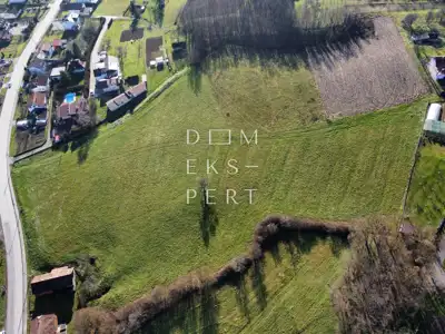 Gračec, großes Baugrundstück mit altem Haus - 17.318 m² - 8
