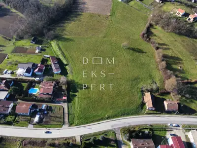 Gračec, großes Baugrundstück mit altem Haus - 17.318 m² - 11