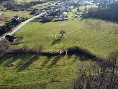 Gračec, großes Baugrundstück mit altem Haus - 17.318 m² - 7