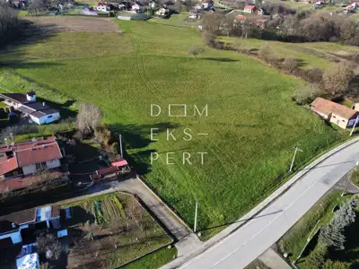 Gračec, großes Baugrundstück mit altem Haus - 17.318 m² - 4