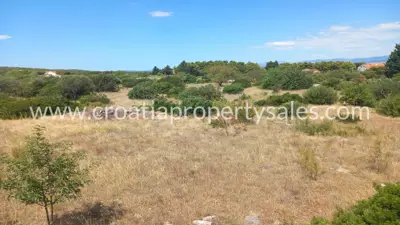 Građevinsko zemljište 1.140 m², otok Brač - 300 m od mora - 7
