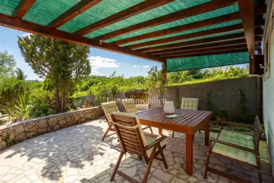Häuser auf der Insel Krk, Vrbnik - Pool und Grill - 16