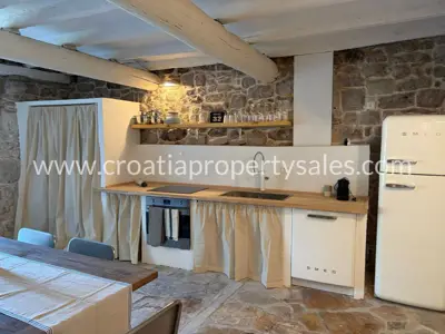 Steinhaus, Insel Hvar, renoviert und möbliert - 17