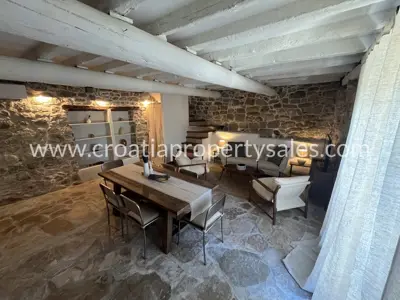Steinhaus, Insel Hvar, renoviert und möbliert - 18