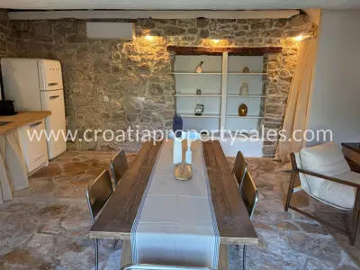 Steinhaus, Insel Hvar, renoviert und möbliert - 2