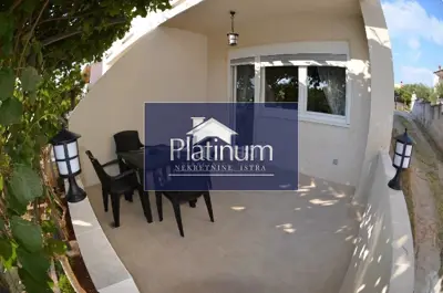 Apartmentvilla 600 m², Medulin - Pool und Meerblick - 8