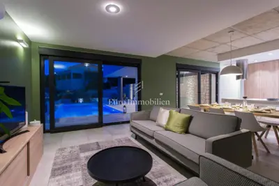 Villa 223 m², Krk - Pool und Meerblick - 10