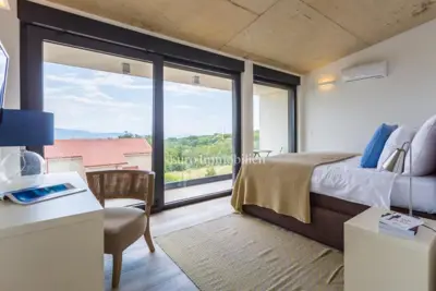 Villa 223 m², Krk - Pool und Meerblick - 12
