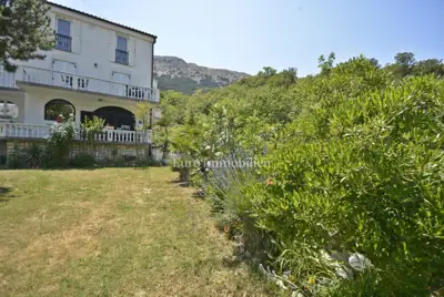 Haus 288 m², Baška auf der Insel Krk - 5 Apartments