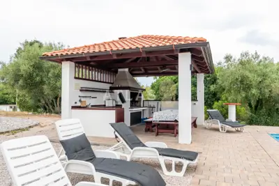 Insel Krk - Villa mit Pool - 19