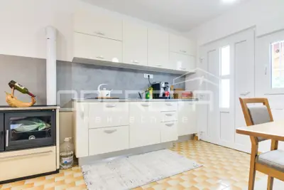 Kuća 118 m², Prekvršje - mirna parcela 1.813 m² - 10