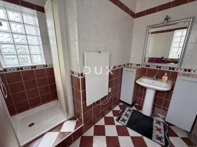 House for sale in Martinkovac, 238,5 m² - 12