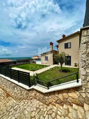 Labin, Ferienhaus mit zwei separaten Wohnungen, Meerblick - 4