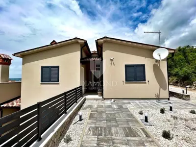 Labin, Ferienhaus mit zwei separaten Wohnungen, Meerblick - 7