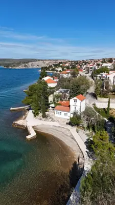 House 160 m², Maslenica - 1st row to the sea - 2