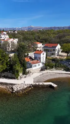 House 160 m², Maslenica - 1st row to the sea - 8