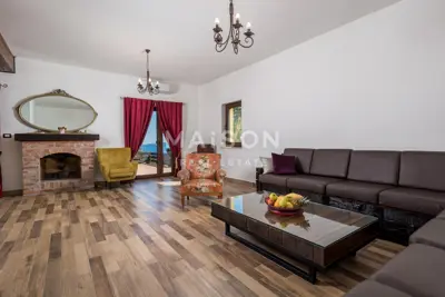 Vila u mirnom dijelu Opatije (Poljane) – dugoročni najam od 01. 2027 - 16