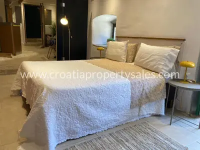 Kuća u Šibeniku, centar - 3 apartmana uz katedralu - 9