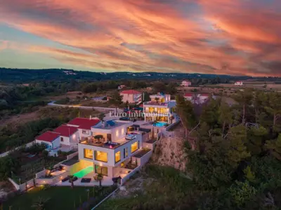 Villa 316 m², Ljubač - first row to the sea and sandy beach - 11