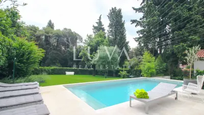 Haus 250 m², Rovinj - Borik, Pool und Garten
