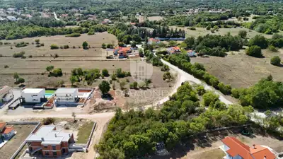 Bauland 1.316 m², Kršan - Projekt einer Villa mit Pool - 5