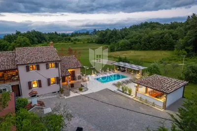 Haus zum Kauf in Pićan, 450 m² - 4