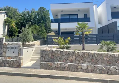 Haus zum Kauf in Njivice, 268 m² - 2