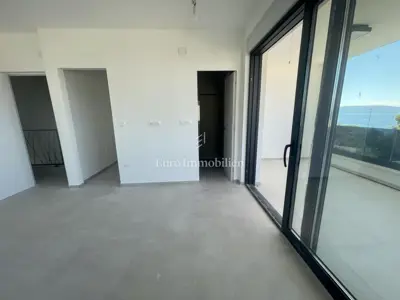Haus zum Kauf in Njivice, 268 m² - 8