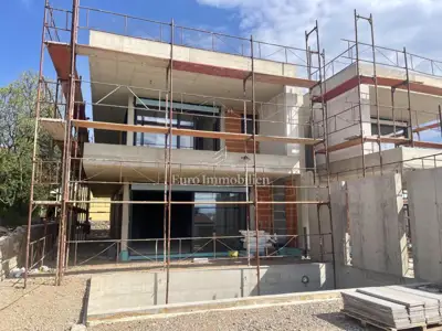 Haus zum Kauf in Njivice, 268 m² - 12