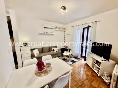 Stan 49 m², Otok Brač - balkon i parkirno mjesto - 3