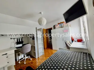Stan 49 m², Otok Brač - balkon i parkirno mjesto - 2
