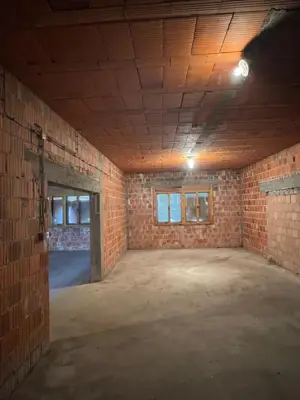 Poslovni prostor, skladište, 200 m², prilika - 2