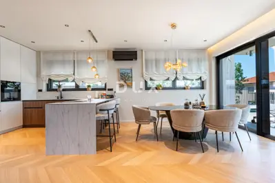Wohnung zum Kauf in Kostrena, 200 m² - 9