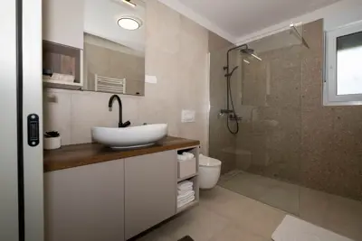 House for sale in Krk - Okolica, 160 m² - 17