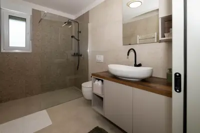 House for sale in Krk - Okolica, 160 m² - 12