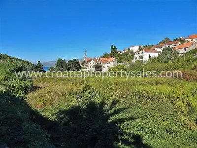 Baugrundstück 2.000 m², Brač - 100 m vom Meer - 6