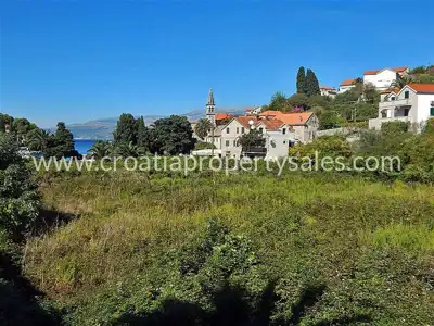 Baugrundstück 2.000 m², Brač - 100 m vom Meer - 7