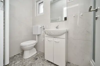 Goričica, GORIČICA, Kuća u nizu s dvorištem - 160 m² - 17