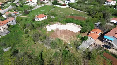Building plot in Labin, building permit and quiet location - 2