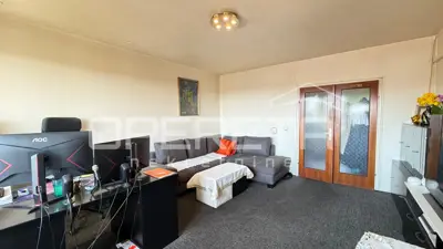 Wohnung 84 m², Ferenščica I. - 3-Zimmer, Balkon und Loggia - 4