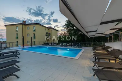 Potpuno opremljen stan s bazenom i dodatnim sadržajima – dugoročni naj - 7