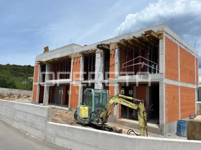House in Vodice, quiet location and 2 parking spaces - 8