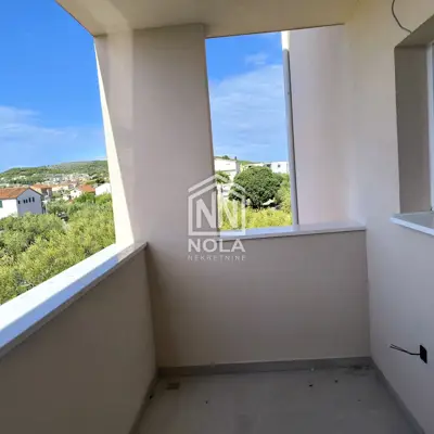 VODICE – Novogradnja, prostrani stan na drugom katu s dvije lođe - 13