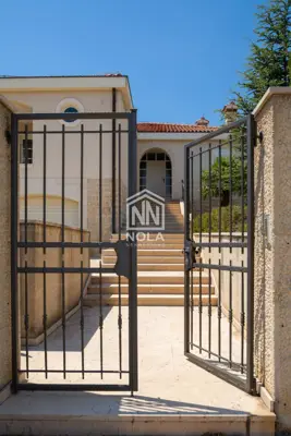 Vila u Vodicama, pogled na more, bazen i mediteranski vrt - 18
