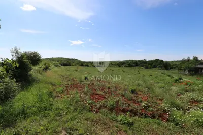 Building plot 2,403 m², Bale - edge of the building zone - 5