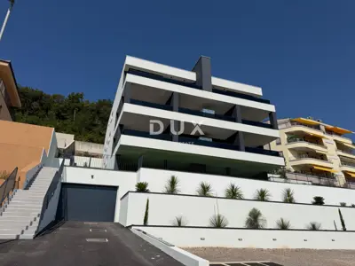 Wohnung 107 m², Opatija - Centar, Neubau und Terrasse 19 m² - 2